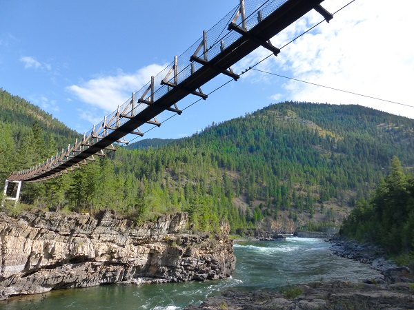 Swinging bridge Kootenai Falls2